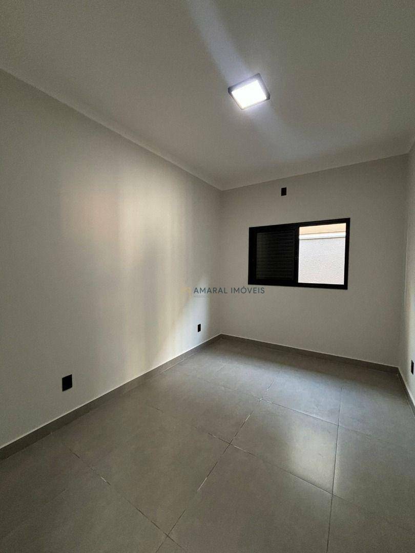 Casa de Condomínio à venda com 3 quartos, 187m² - Foto 4