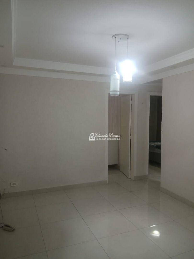 Apartamento à venda com 2 quartos, 45m² - Foto 1