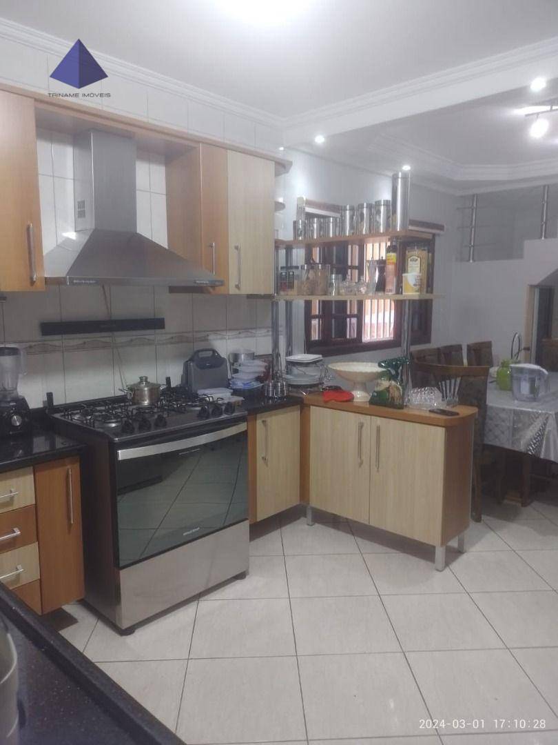 Sobrado à venda com 3 quartos, 255m² - Foto 30