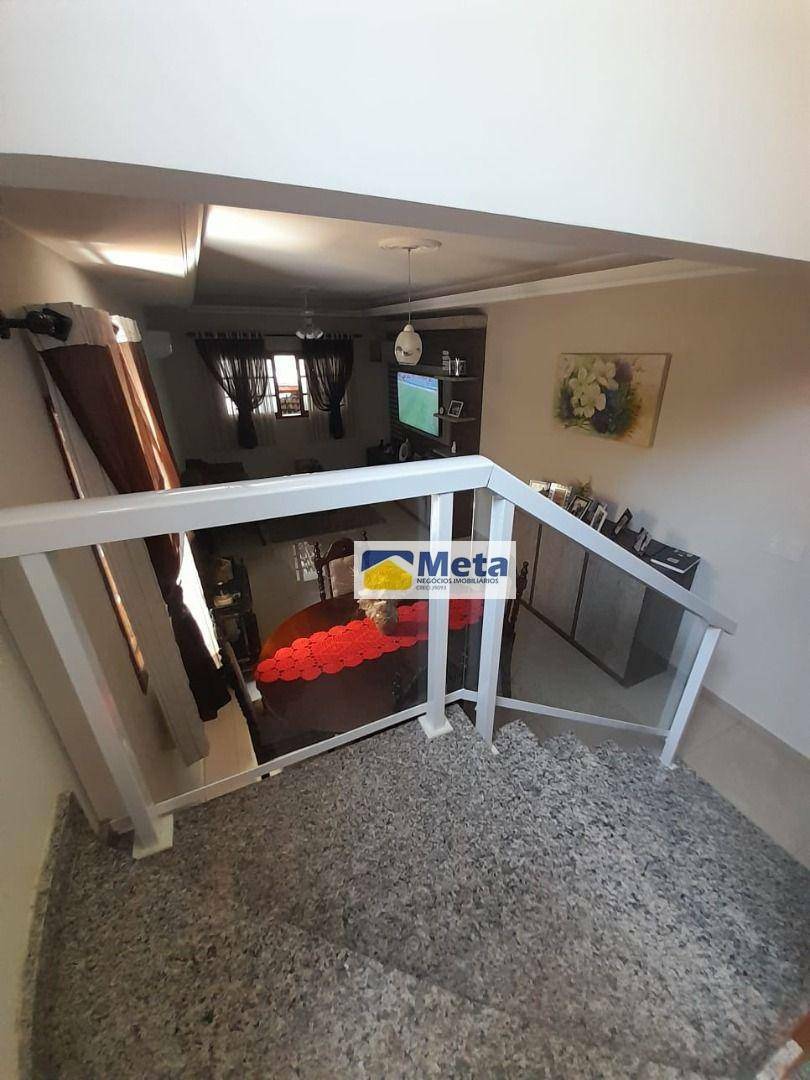 Sobrado à venda com 3 quartos, 175m² - Foto 4