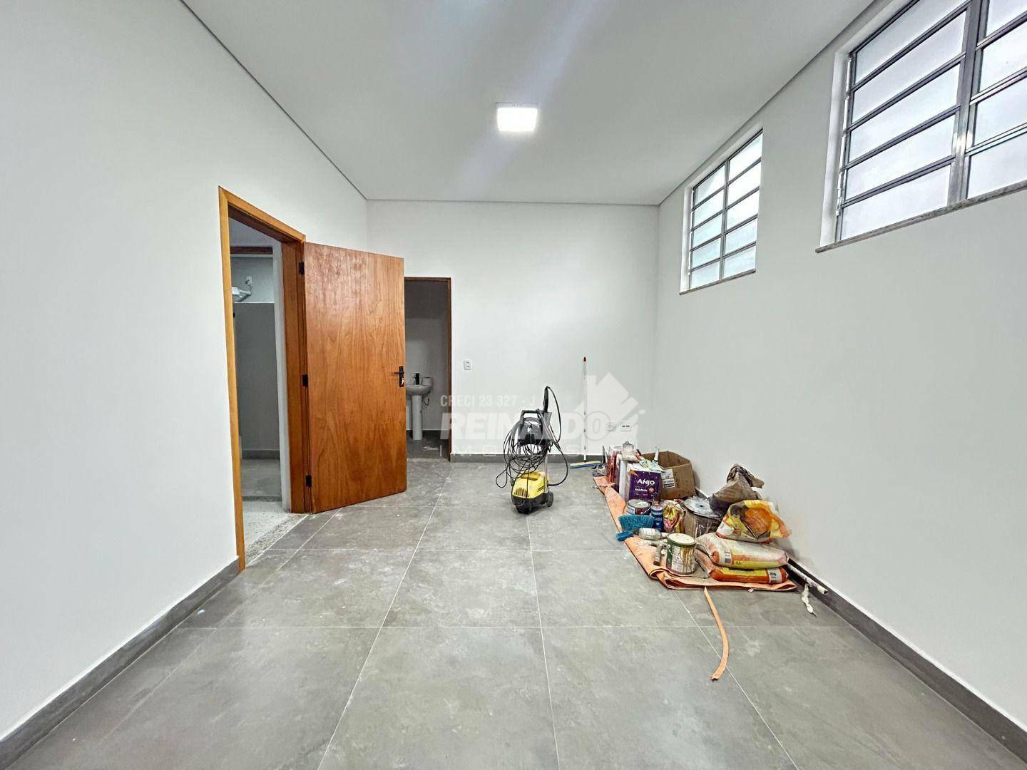Depósito-Galpão-Armazém para alugar, 348m² - Foto 4