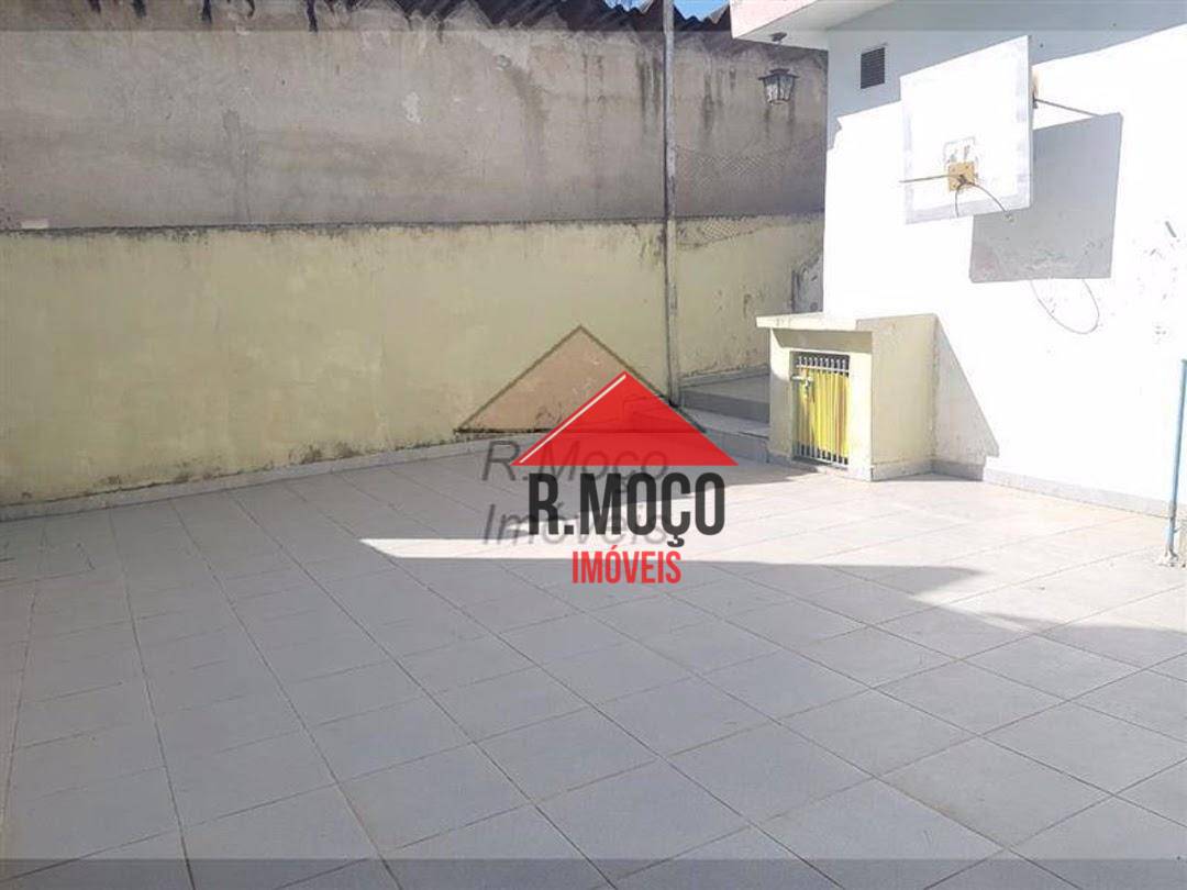 Sobrado à venda com 10 quartos, 219m² - Foto 34