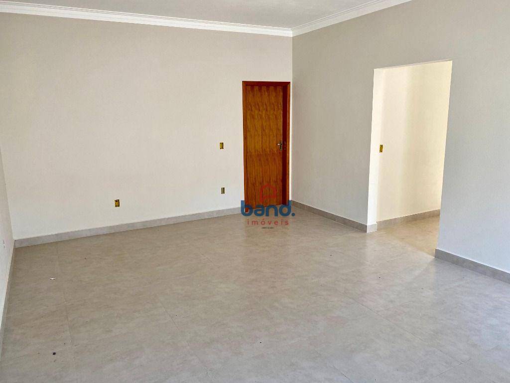 Casa à venda com 3 quartos, 210m² - Foto 5