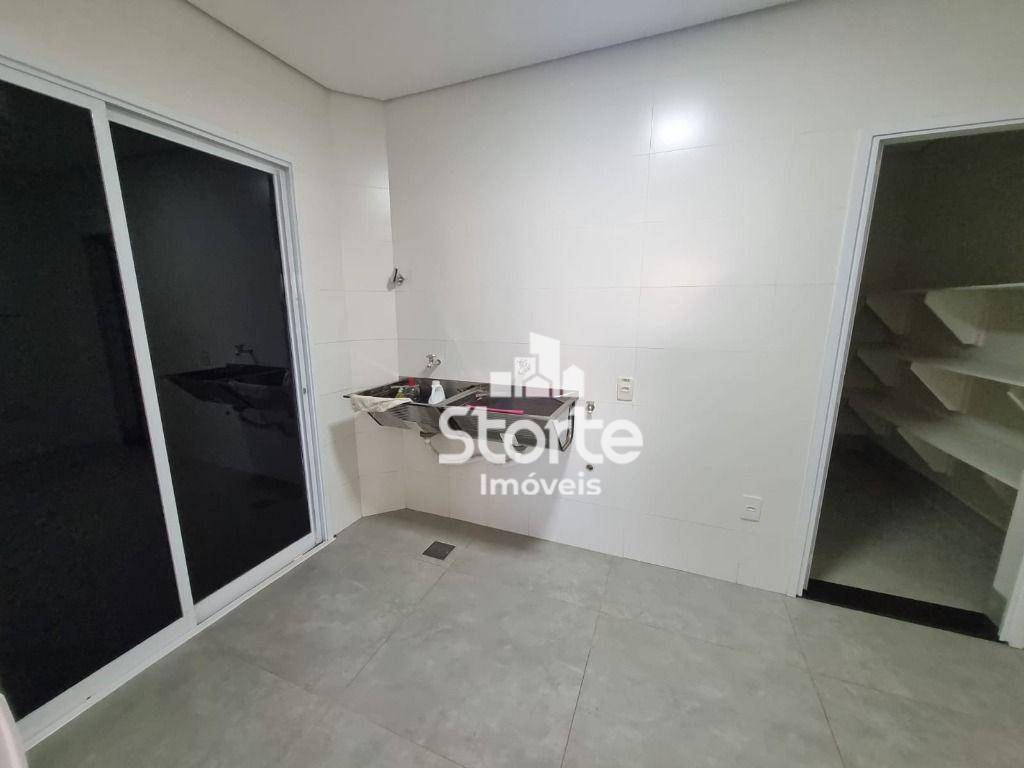 Casa de Condomínio para alugar com 4 quartos, 287m² - Foto 17