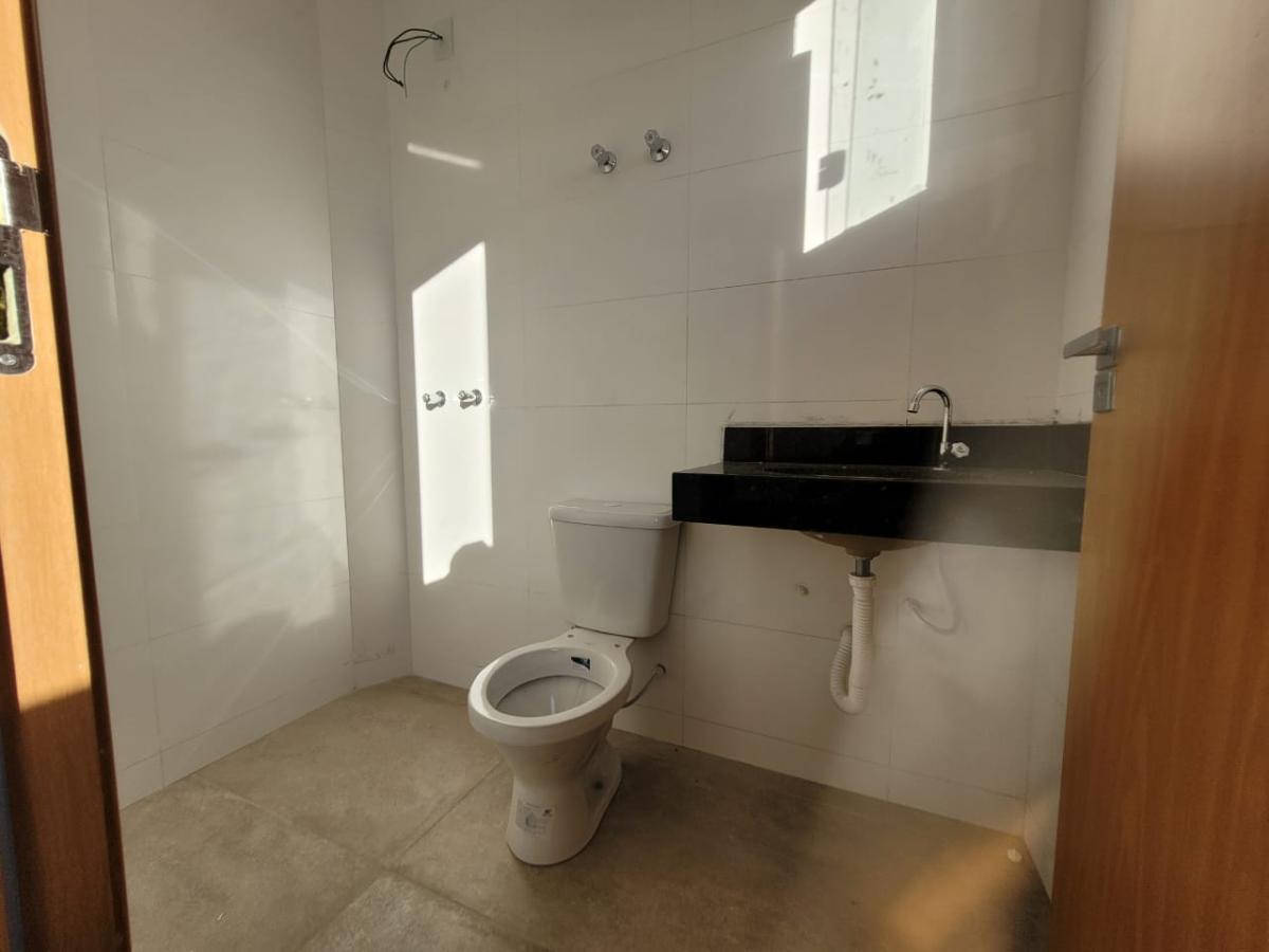 Casa à venda com 3 quartos, 120m² - Foto 10