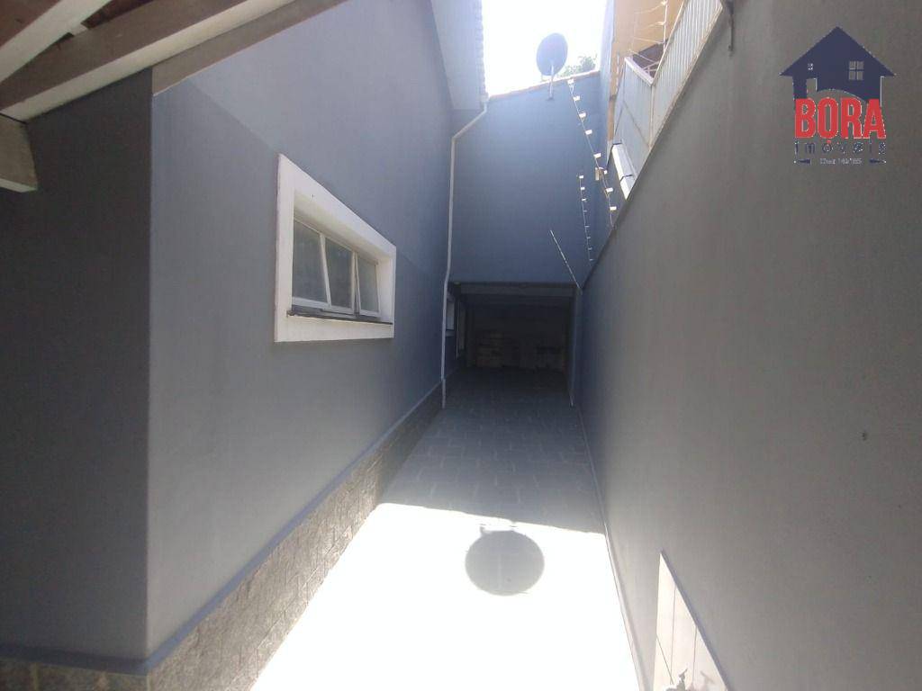 Casa de Condomínio à venda com 4 quartos, 194m² - Foto 37