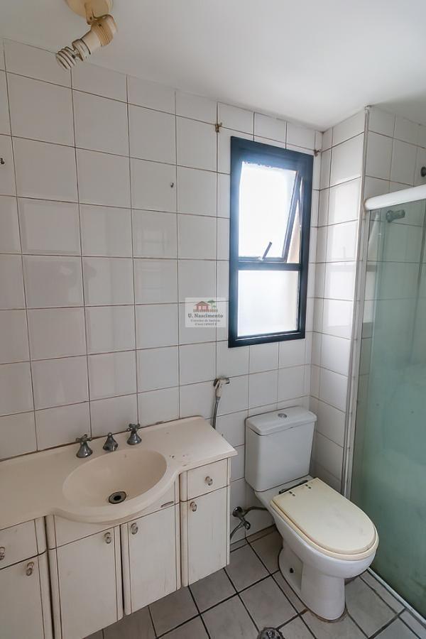 Apartamento à venda com 2 quartos, 60m² - Foto 18