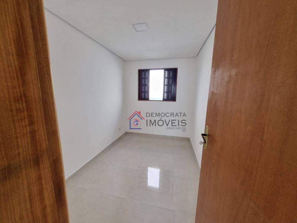 Casa à venda com 3 quartos, 62m² - Foto 12