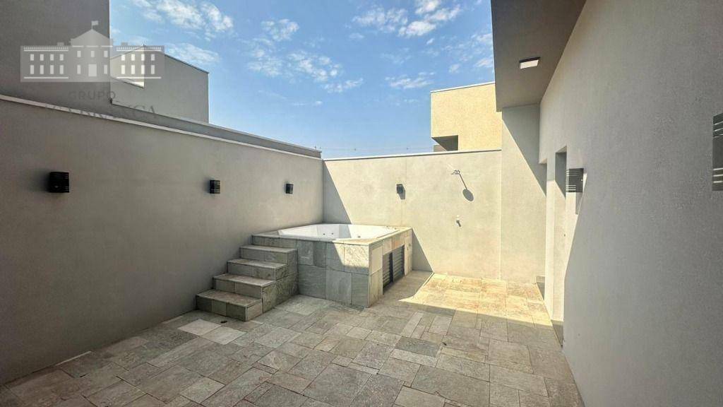 Casa de Condomínio à venda com 3 quartos, 157m² - Foto 1