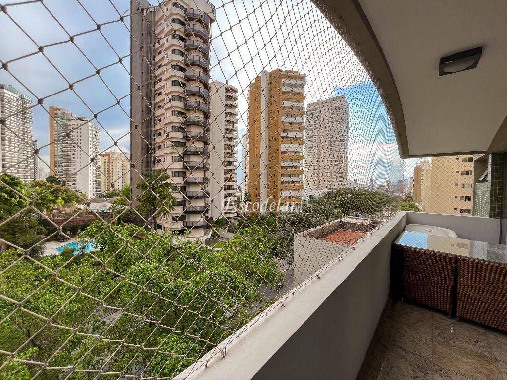 Apartamento à venda com 3 quartos, 200m² - Foto 10