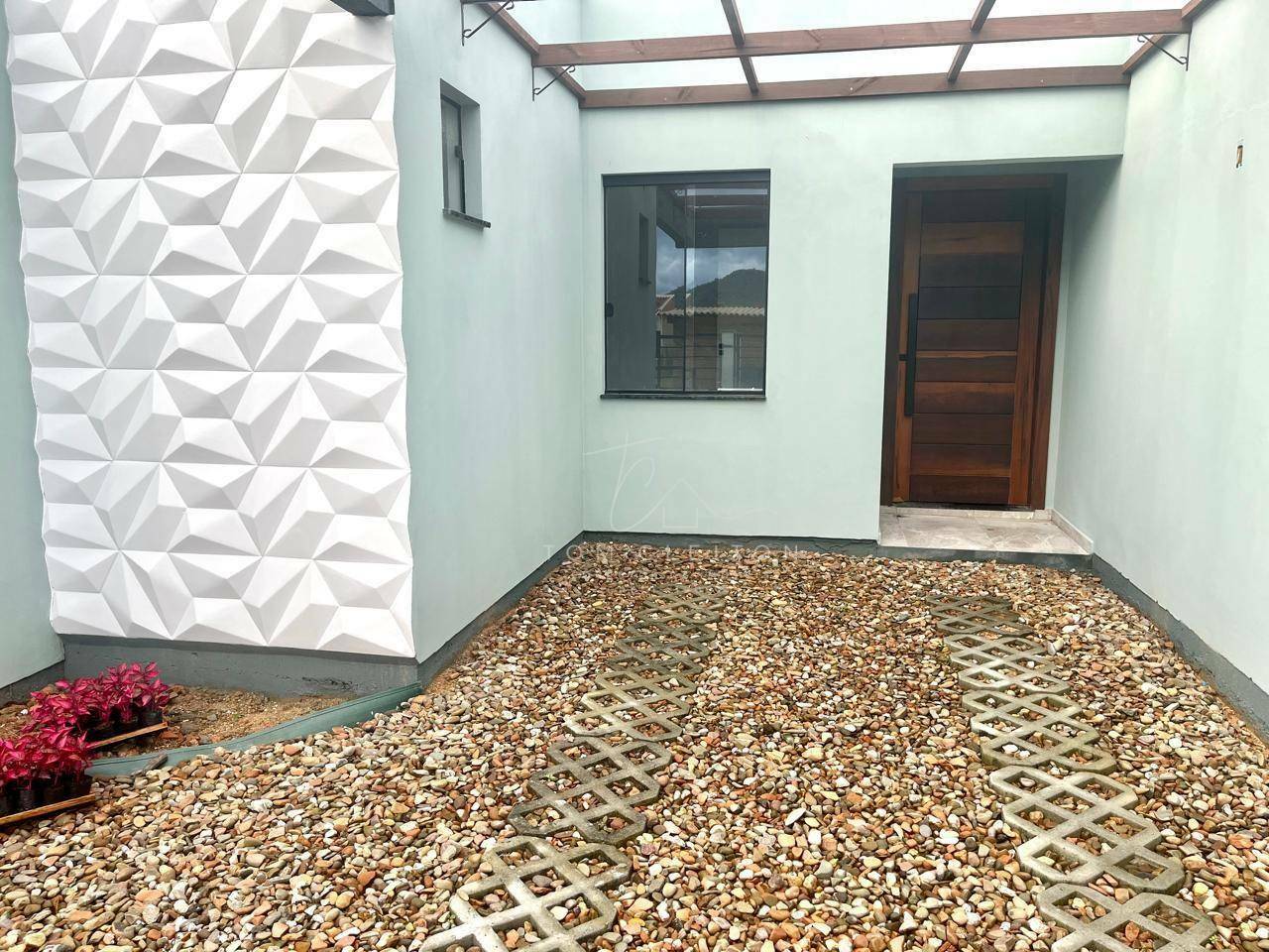 Casa à venda com 2 quartos, 60m² - Foto 3