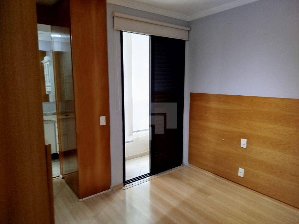 Apartamento para alugar com 4 quartos, 118m² - Foto 9