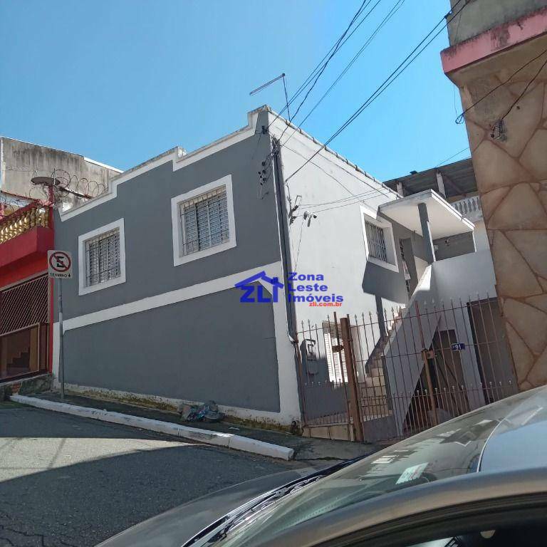 Sobrado à venda com 4 quartos, 150m² - Foto 1