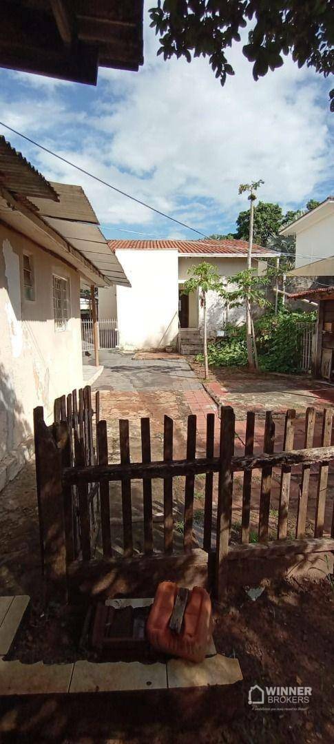 Casa à venda com 4 quartos, 220m² - Foto 16