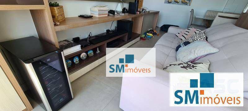 Apartamento à venda com 2 quartos, 64m² - Foto 3