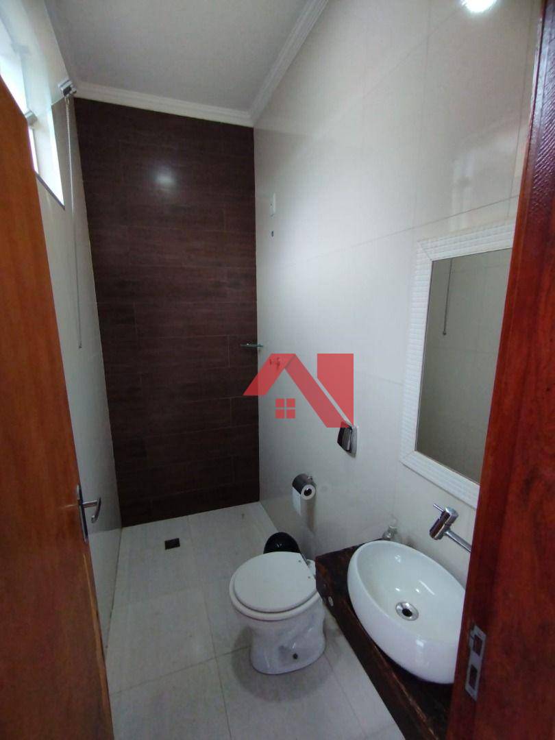 Casa à venda com 2 quartos, 197m² - Foto 3