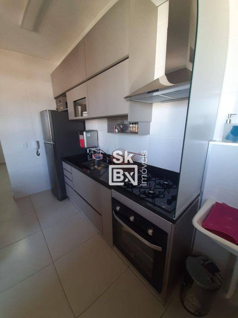 Apartamento à venda com 2 quartos, 62m² - Foto 12