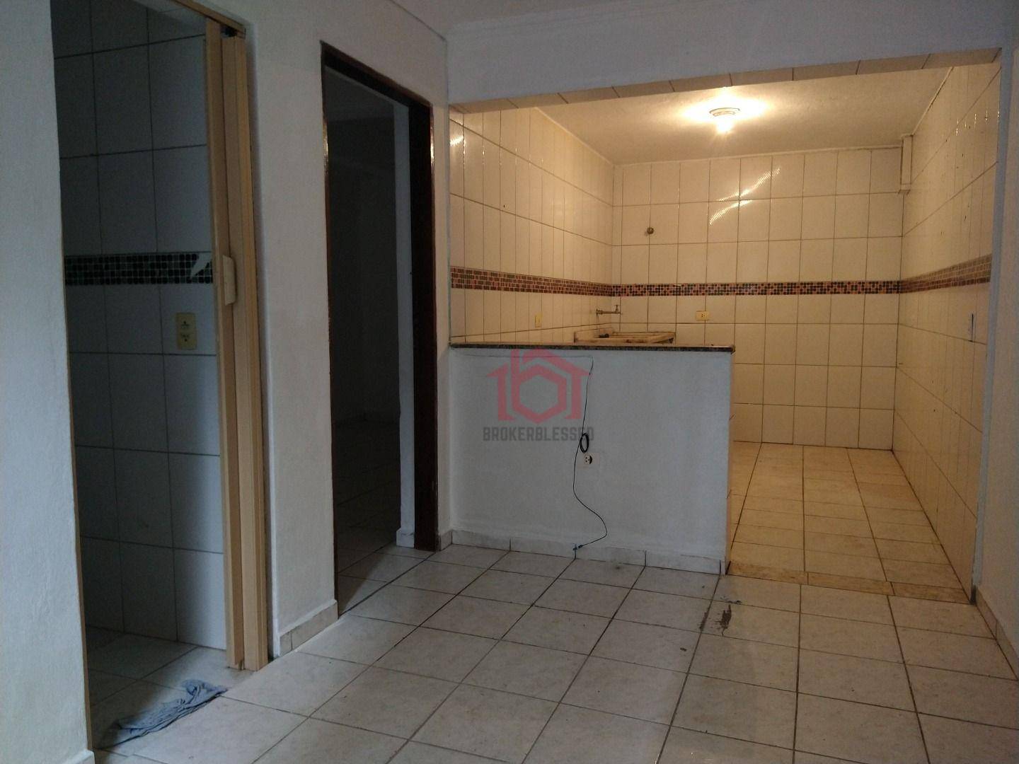 Casa à venda com 4 quartos, 125m² - Foto 2