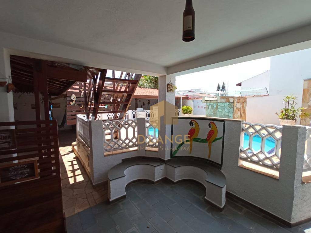 Casa à venda com 4 quartos, 249m² - Foto 42