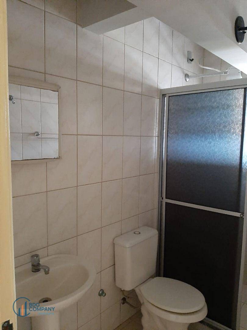 Apartamento para alugar com 1 quarto, 60m² - Foto 13