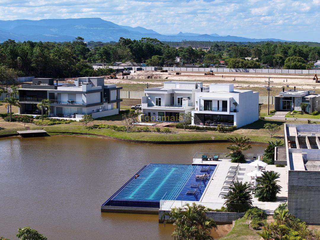 Casa de Condomínio à venda com 4 quartos, 330m² - Foto 27