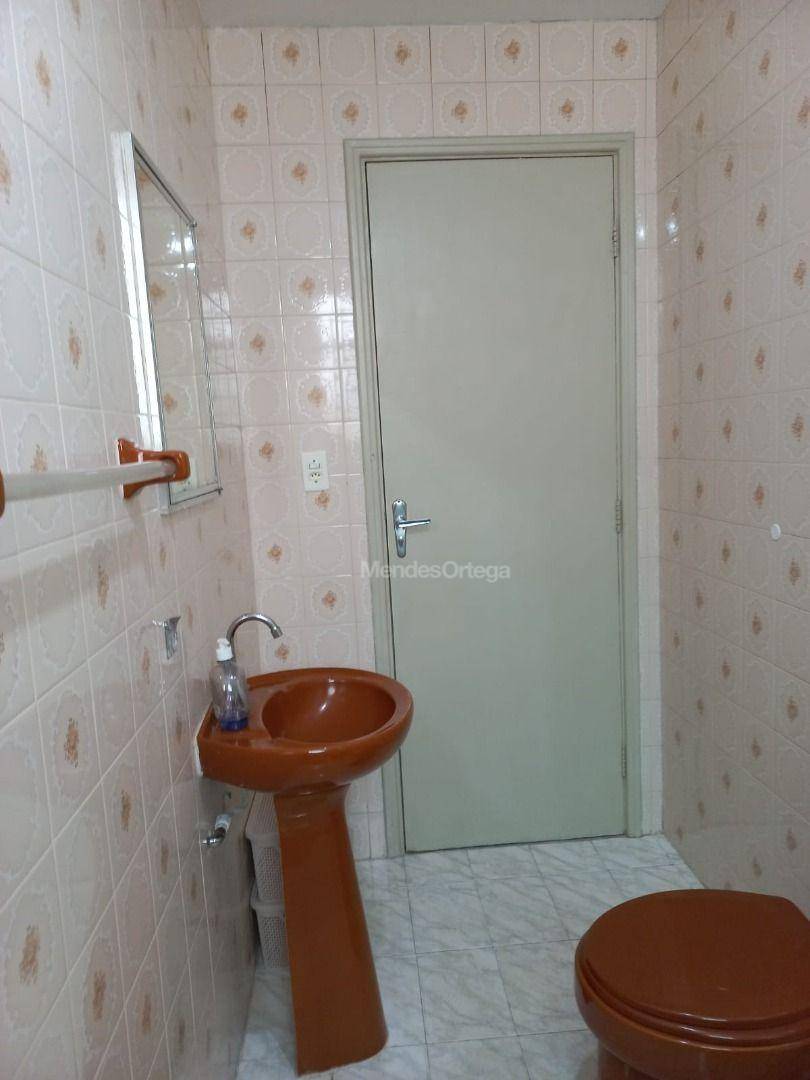 Apartamento para alugar com 2 quartos, 65m² - Foto 34