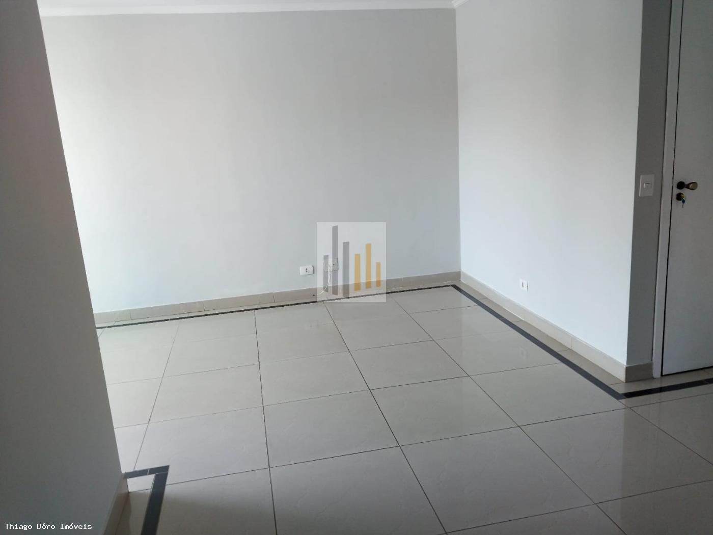 Apartamento para alugar com 2 quartos, 57m² - Foto 5