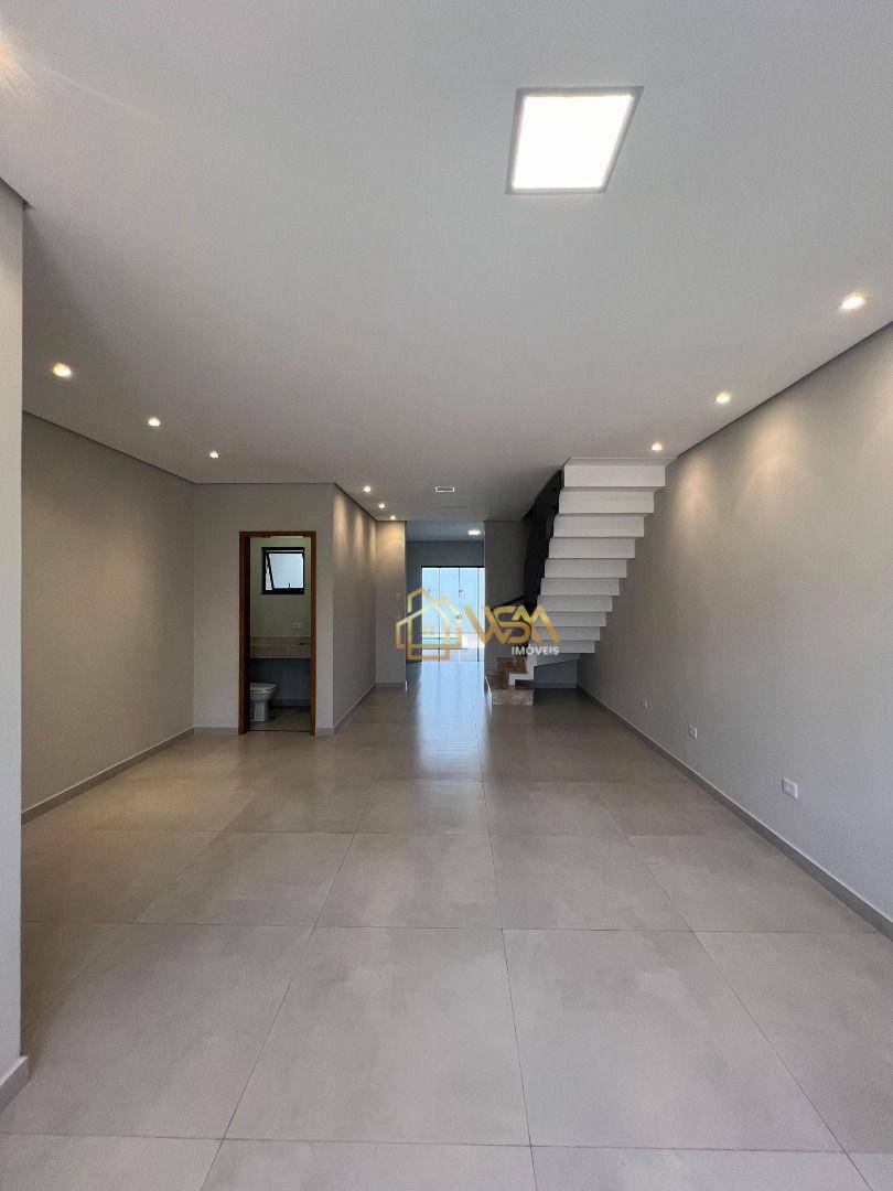 Sobrado à venda com 3 quartos, 123m² - Foto 2