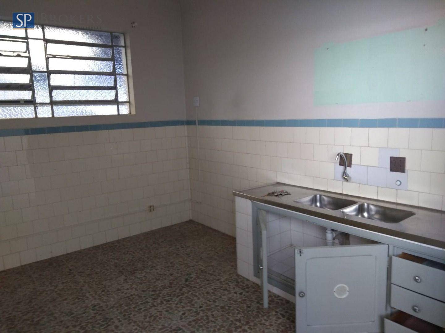 Casa para alugar com 3 quartos, 480m² - Foto 16