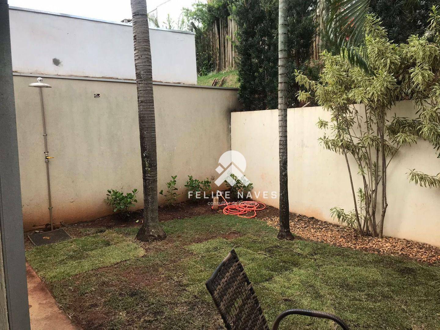 Casa à venda com 3 quartos, 130m² - Foto 1