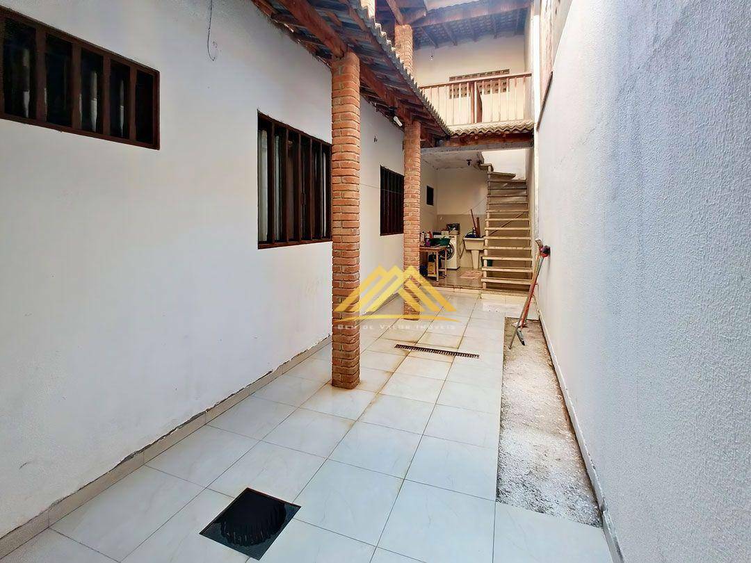 Casa à venda com 2 quartos, 245m² - Foto 24