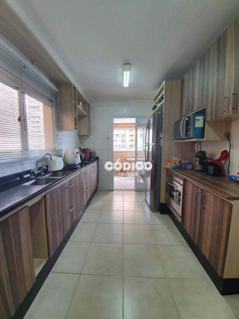 Apartamento à venda com 3 quartos, 150m² - Foto 13