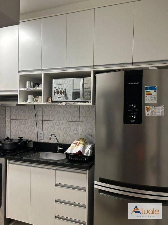 Apartamento à venda com 2 quartos, 70m² - Foto 3