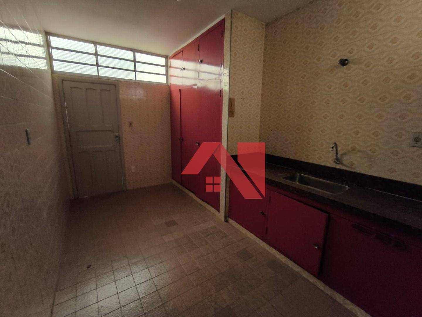 Casa para alugar com 3 quartos, 130m² - Foto 8