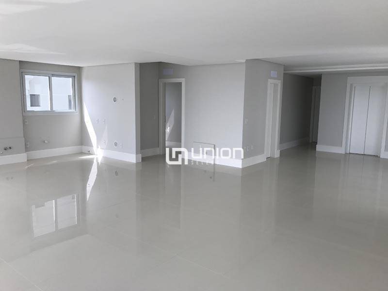 Apartamento à venda com 4 quartos, 237m² - Foto 6