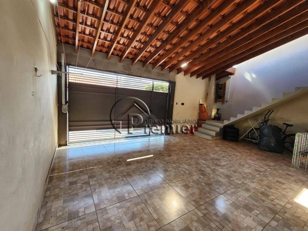 Casa à venda com 3 quartos, 160m² - Foto 2