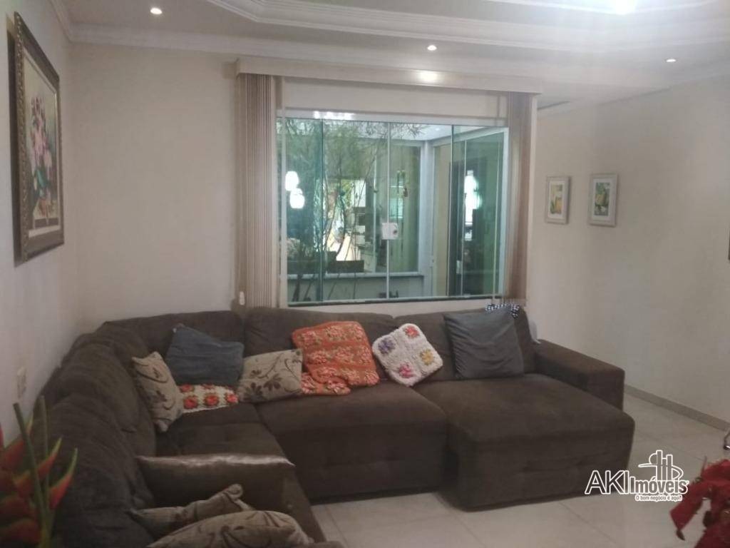 Casa à venda com 4 quartos, 260m² - Foto 5