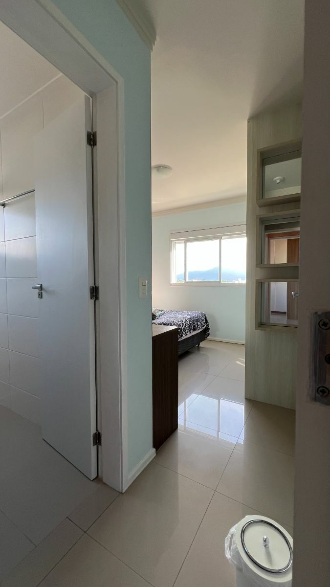 Apartamento para alugar com 2 quartos, 72m² - Foto 12