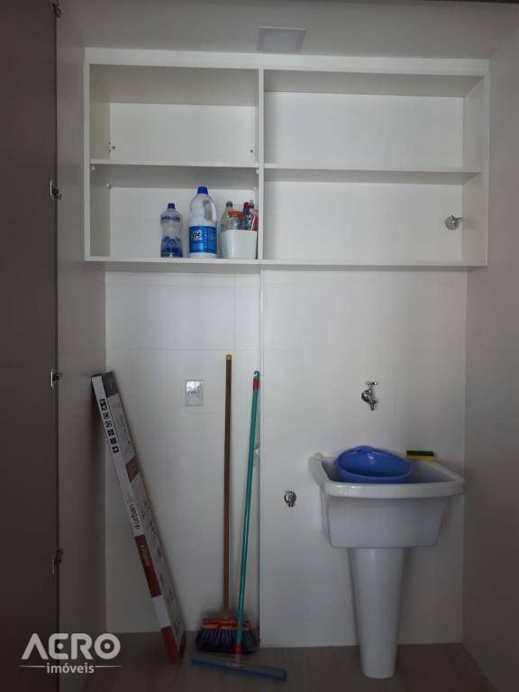 Apartamento para alugar com 2 quartos, 60m² - Foto 8