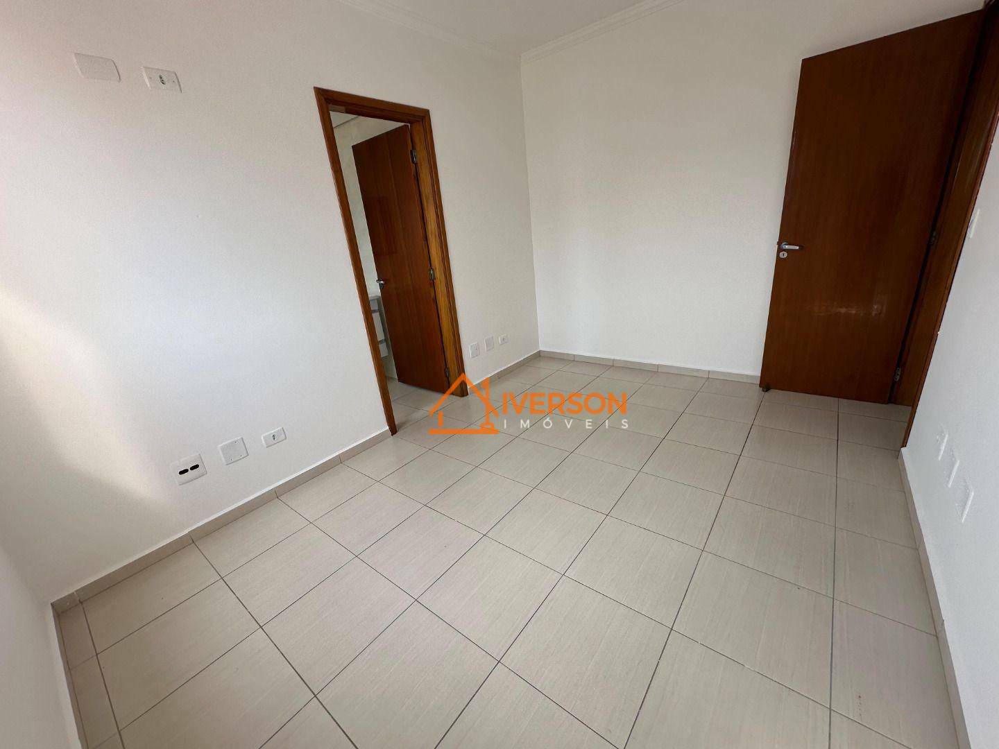 Apartamento à venda com 3 quartos, 121m² - Foto 8