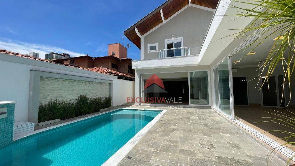 Casa de Condomínio à venda com 4 quartos, 420m² - Foto 1
