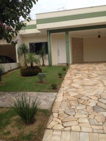 Casa de Condomínio à venda com 3 quartos, 300m² - Foto 2