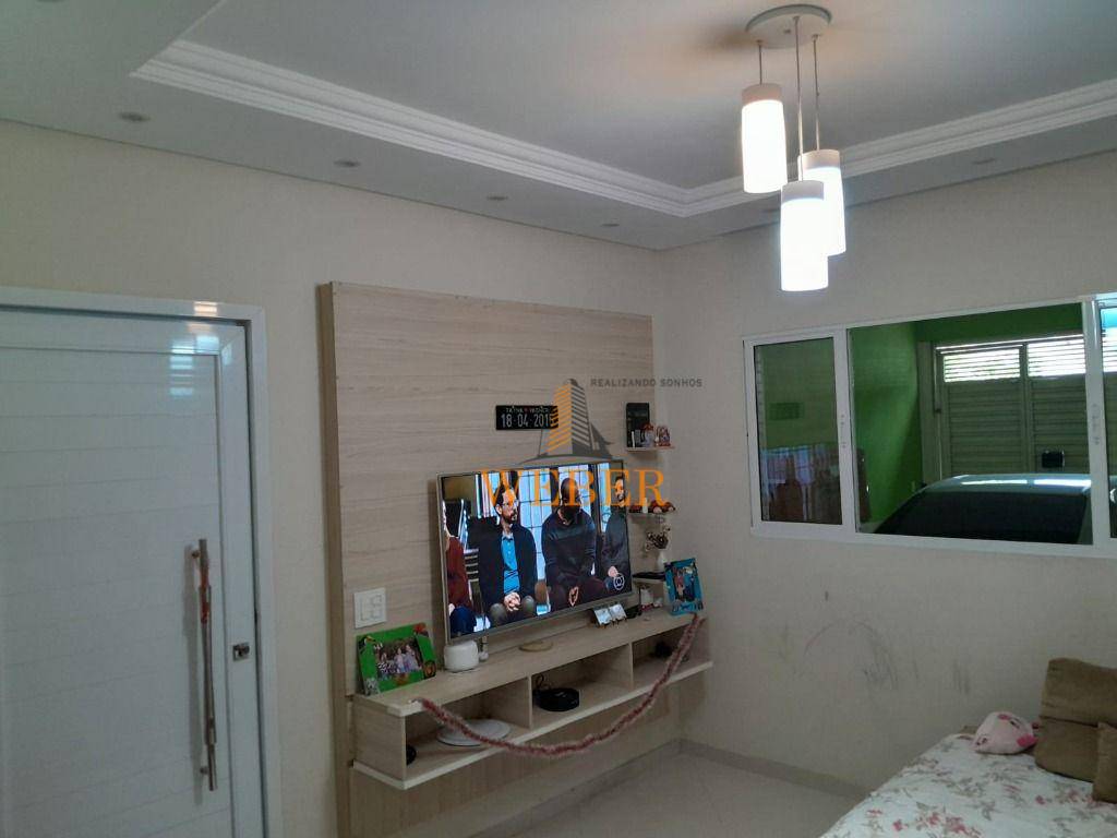 Sobrado à venda com 2 quartos, 253m² - Foto 2