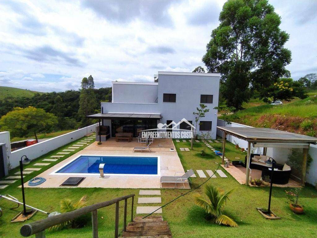 Casa de Condomínio à venda com 4 quartos, 248m² - Foto 1