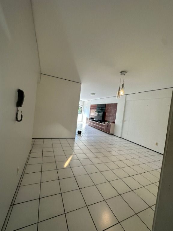 Apartamento à venda com 3 quartos, 129m² - Foto 3