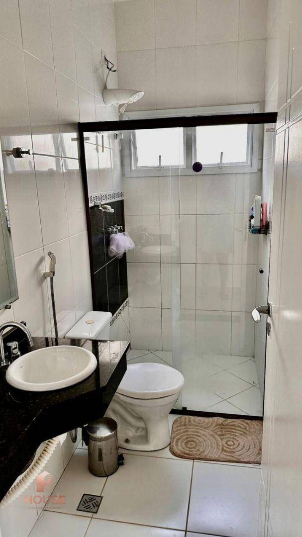 Casa de Condomínio para alugar com 3 quartos, 150m² - Foto 7