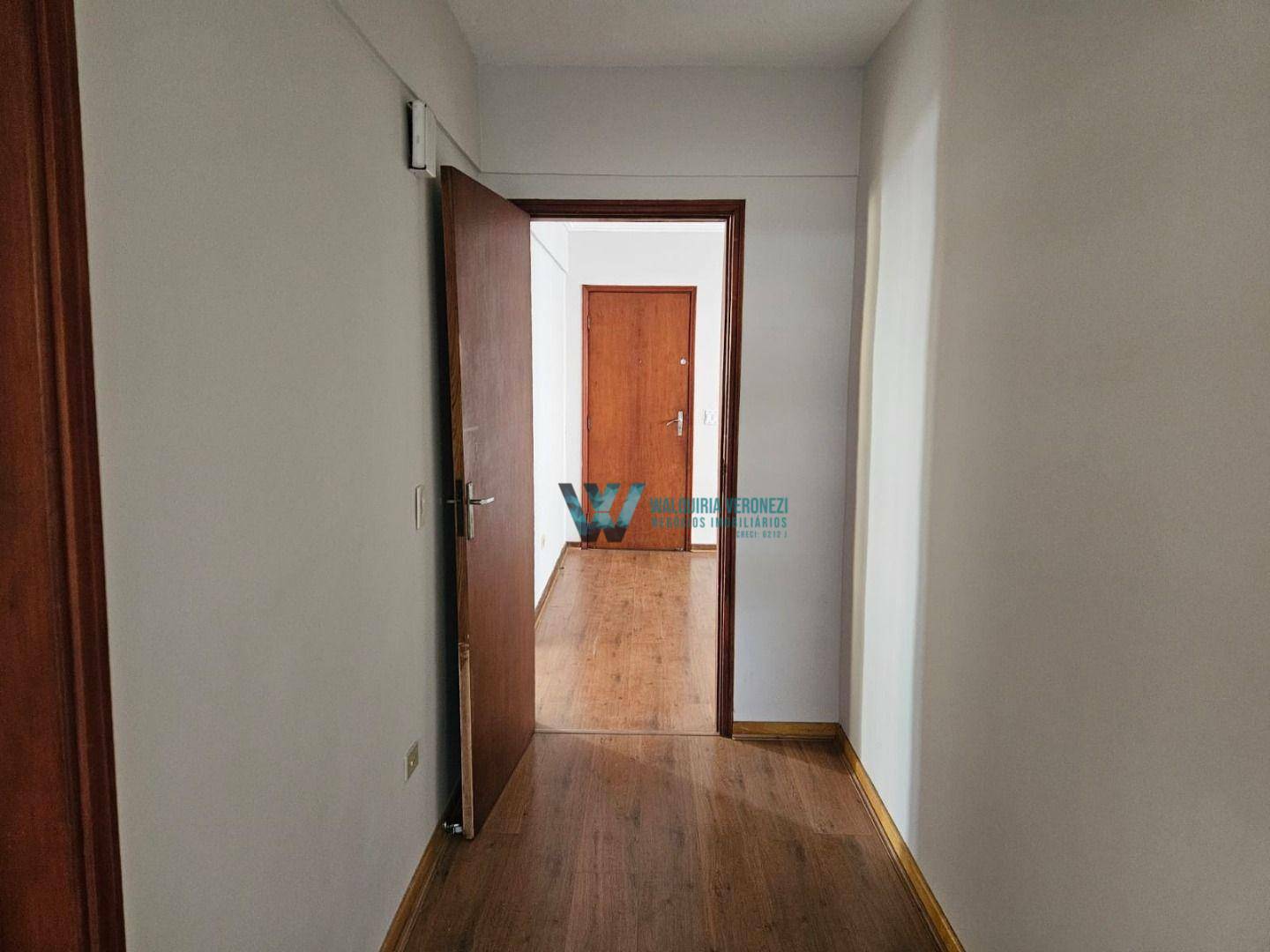 Apartamento à venda com 3 quartos, 135m² - Foto 18