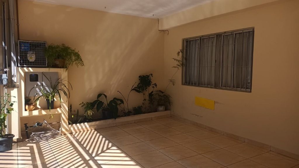 Sobrado à venda com 2 quartos, 190m² - Foto 15