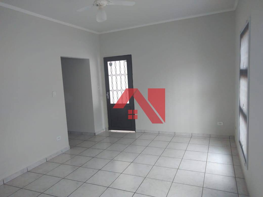 Casa à venda com 4 quartos, 171m² - Foto 2