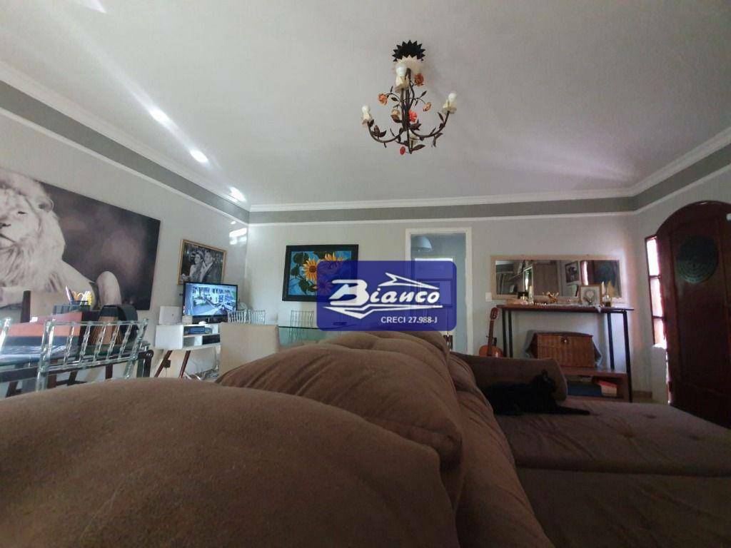 Sobrado à venda e aluguel com 3 quartos, 380m² - Foto 34